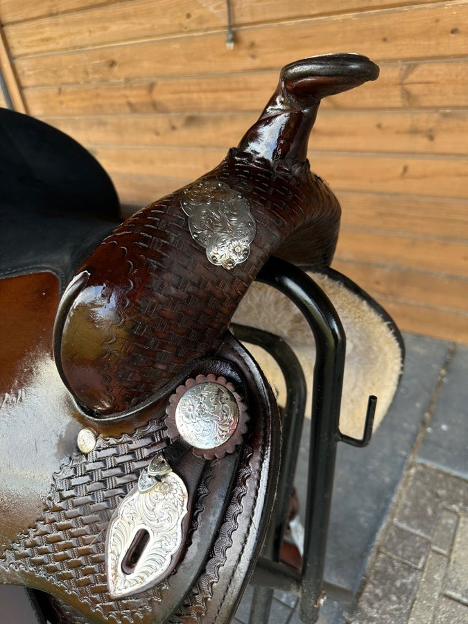 Western Show Saddle