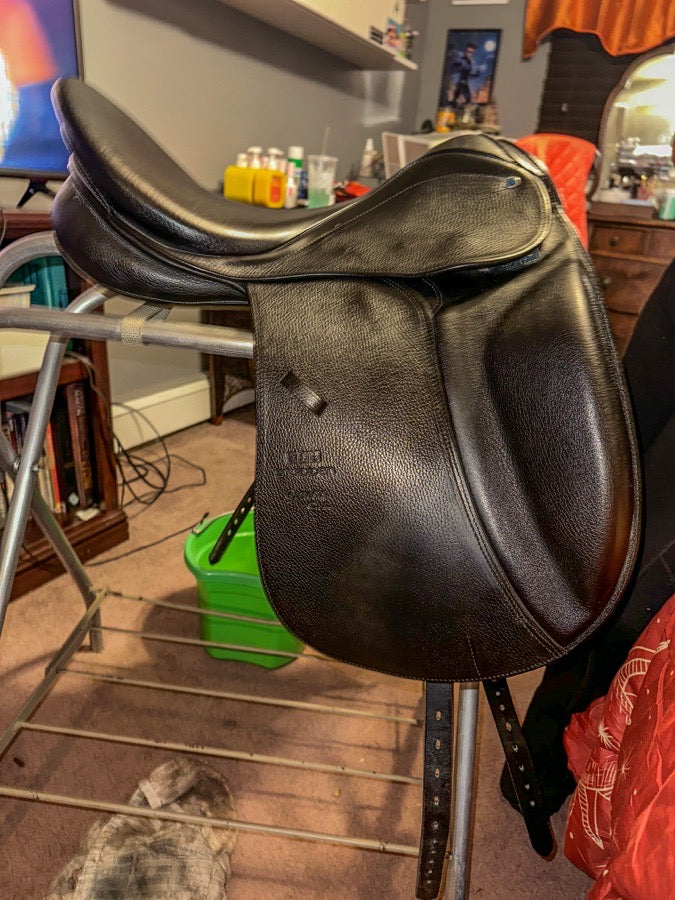 Stubben Genesis CL 18” seat 31cm MW Tree