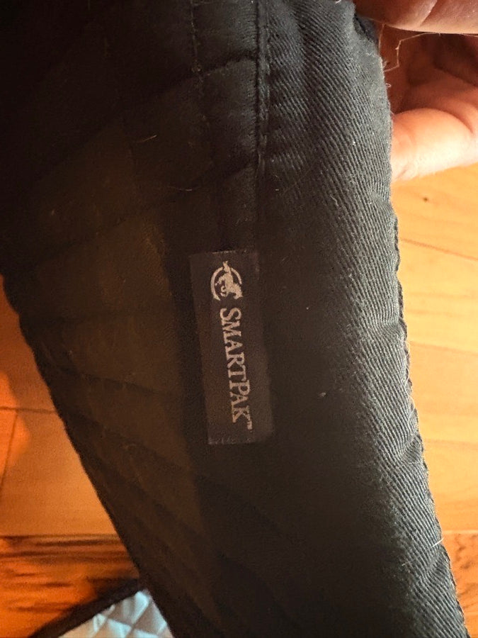 SMARTPAK Two medium saddle, pads brand new. (4)