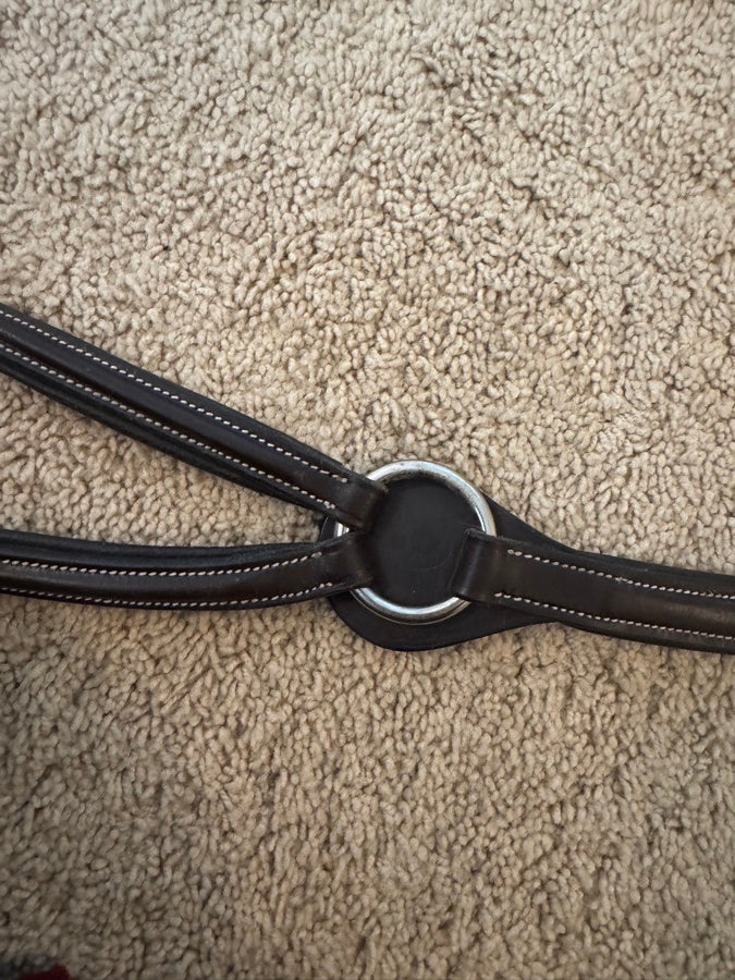 Black Oak Fancy Stitched Hunter Breastplate