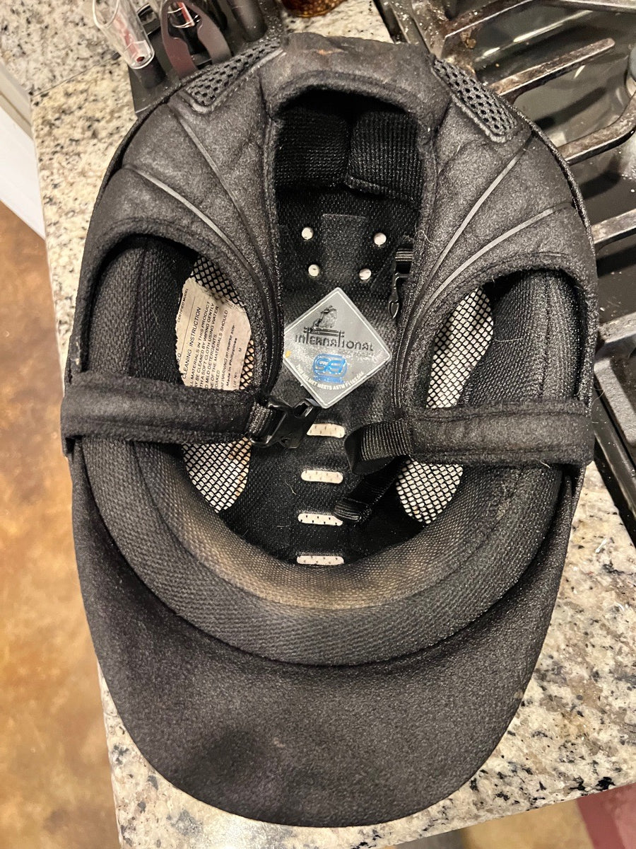 IRH Helmet Size 7, includes carrying case