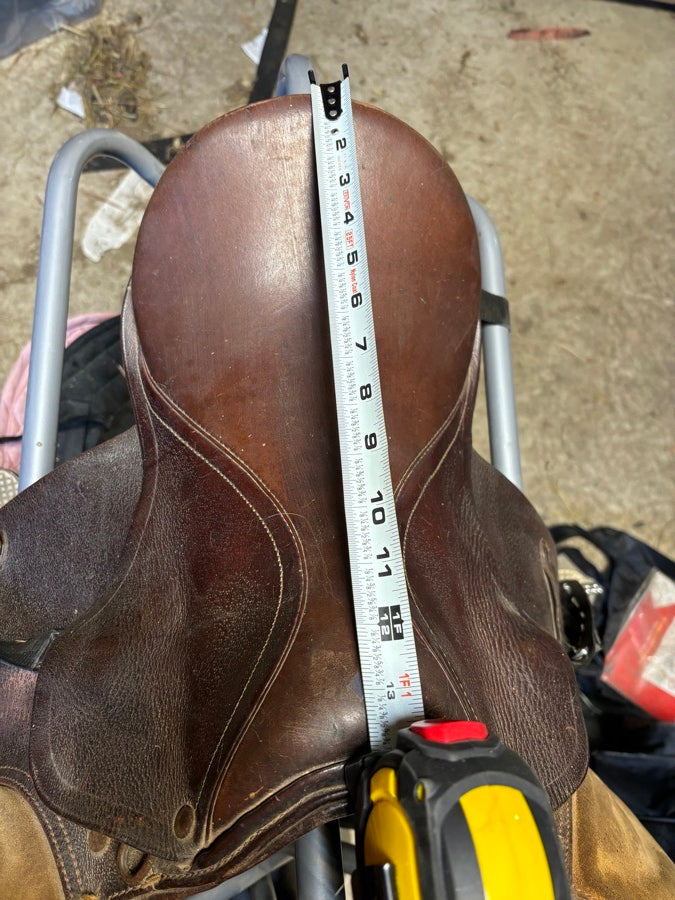 Leather brown all purpose English saddle