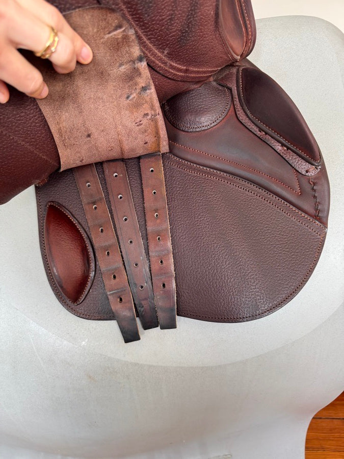CWD 17.5” 2024 CWD SE39 Hunter Mademoiselle 2Gs Saddle - 3CH - Full Buffalo (3)