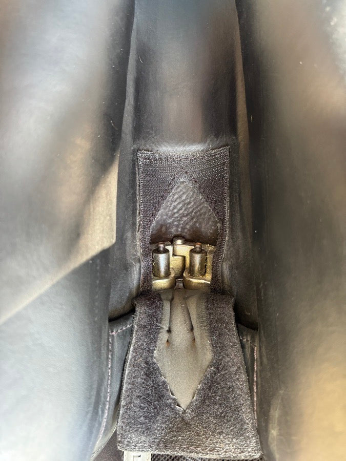 Other 2024 M. Toulouse Serafina Monoflap Dressage Saddle (7)