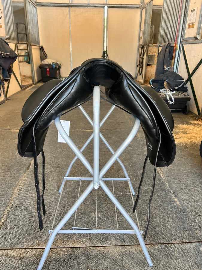 CUSTOM SADDLERY 17.5” Custom Saddlery Wolfgang solo II (2)