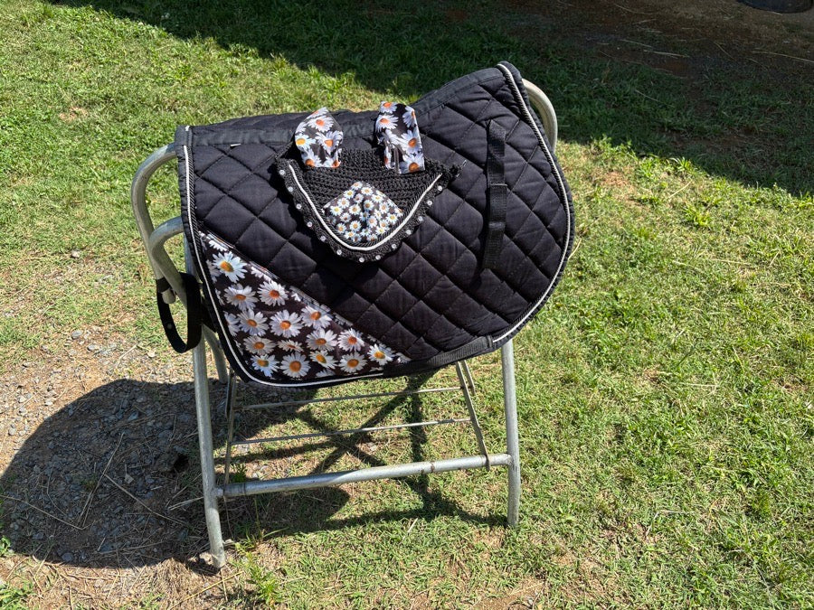 Other Cob Daisy Saddle Pad & Ear Bonnet Set