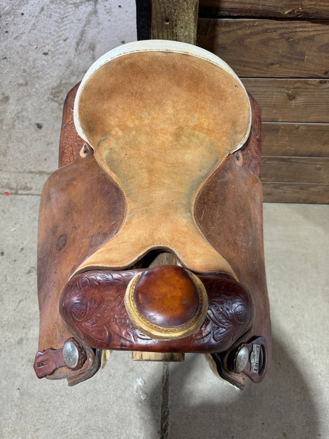 BIG HORN Used roper saddle (2)