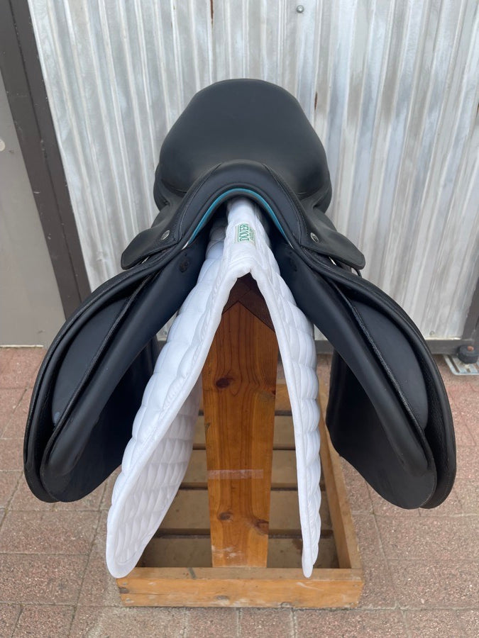 PRISTINE 2021 Voltaire Palm Beach Saddle - 17.5" 3AAA Full Black Buffalo