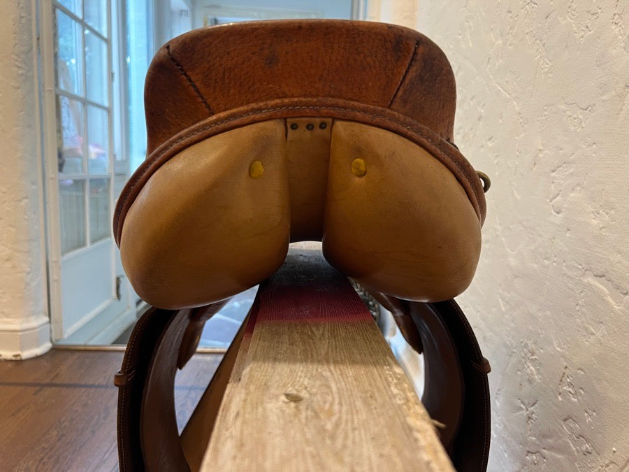 Crosby 17" English Saddle
