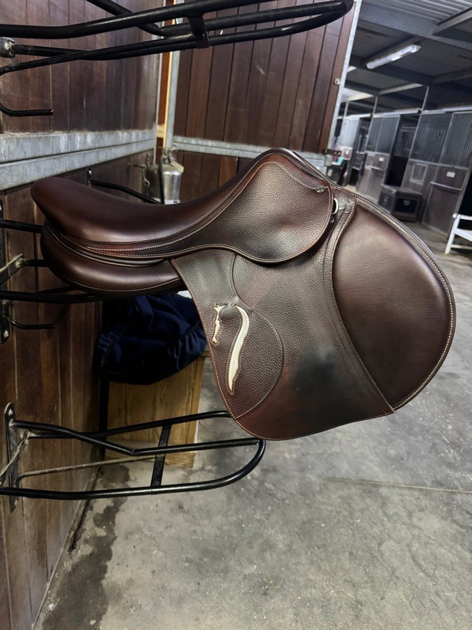 2022 18 Antares Contact Saddle