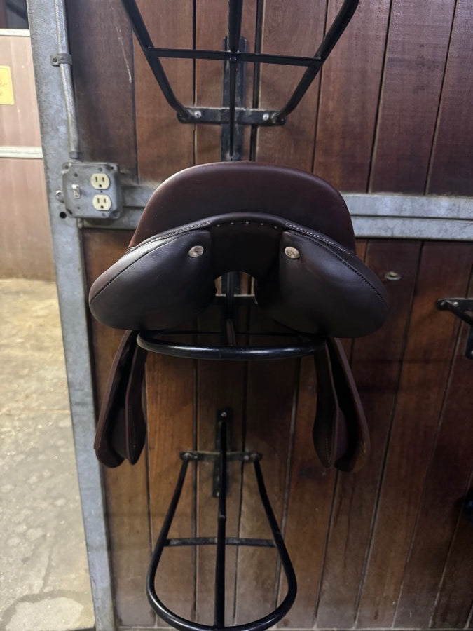 2022 18 Antares Contact Saddle