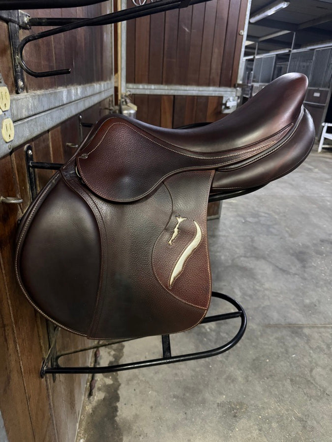 2022 18 Antares Contact Saddle