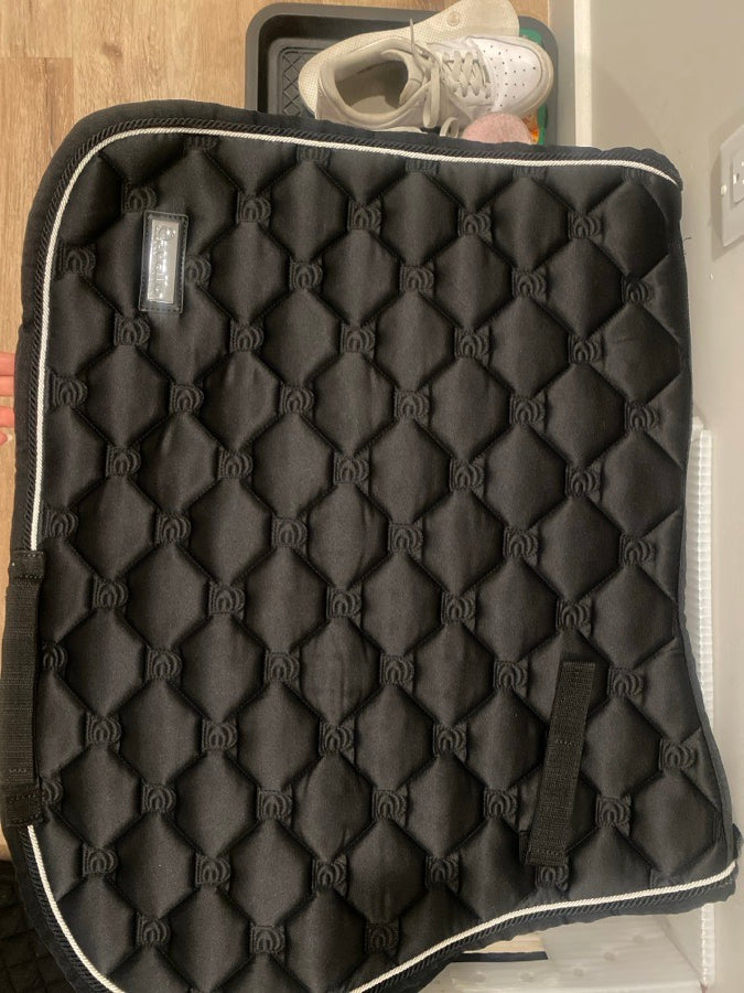 Black cavallo saddle pad