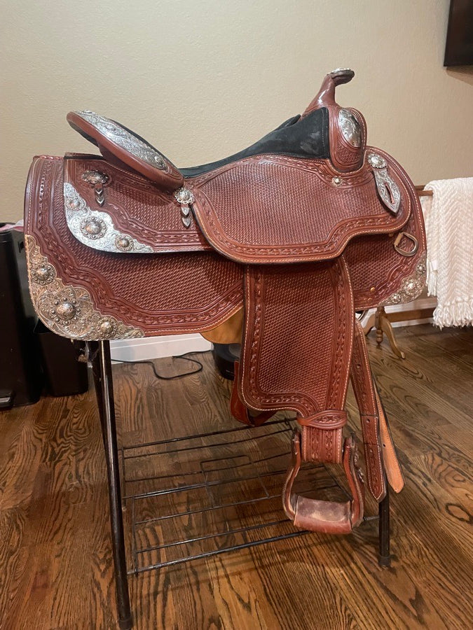 DALE CHAVEZ Dale Chavez 16” Western Show Saddle, Headstall and Roman Reins (2)
