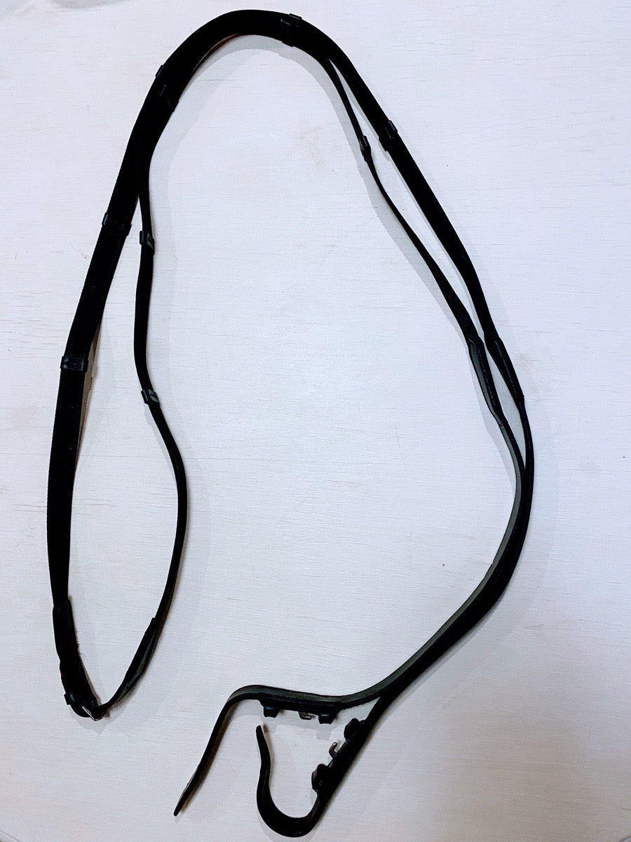 NWOT Black Webbed Reins With Leather