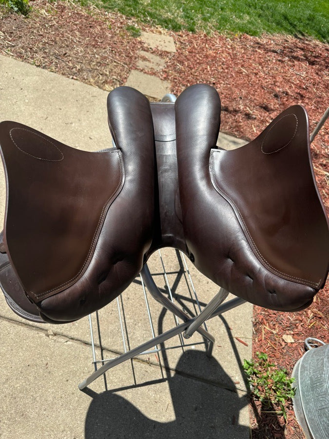 2022 Prestige Versailles 18” Saddle For Sale