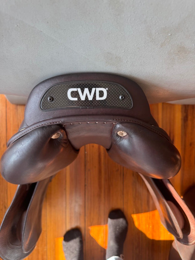 CWD 17.5” CWD SE32 Mademoiselle 2Gs Saddle - WIDE - 3L (8)