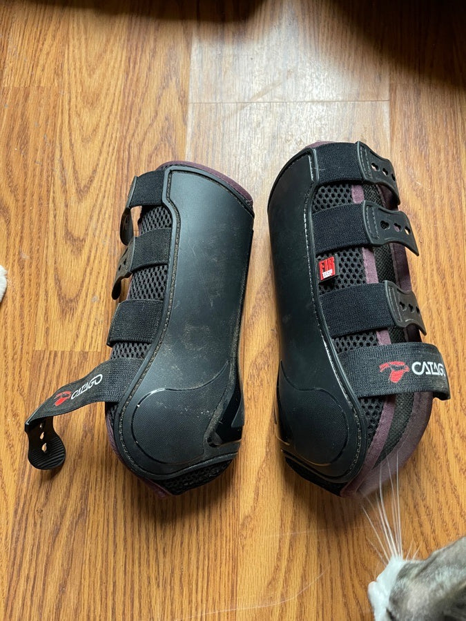 Catago boots