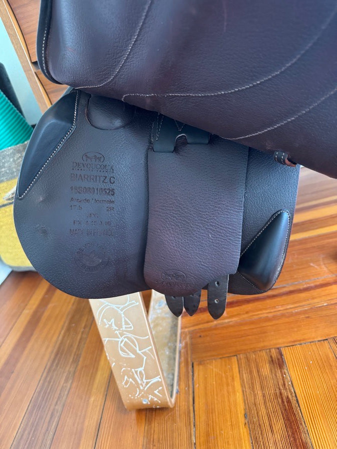 17.5” 2016 Devoucoux Biarritz C Jump Saddle - Full Buffalo!