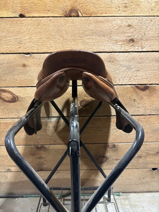 ADT - ARC DE TRIOMPHE 16.5 inch arc de triomphe saddle for sale (4)