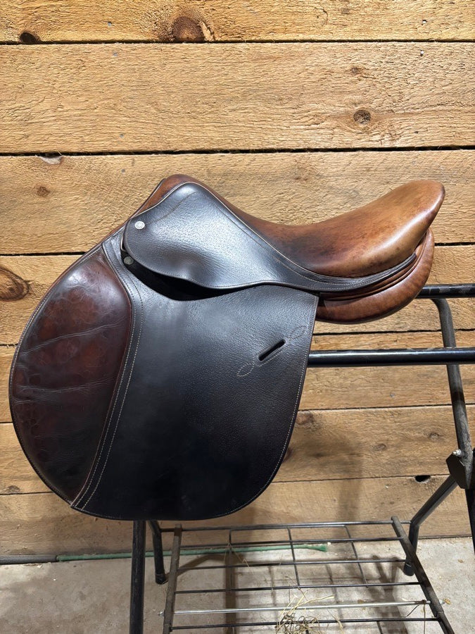 ADT - ARC DE TRIOMPHE 16.5 inch arc de triomphe saddle for sale
