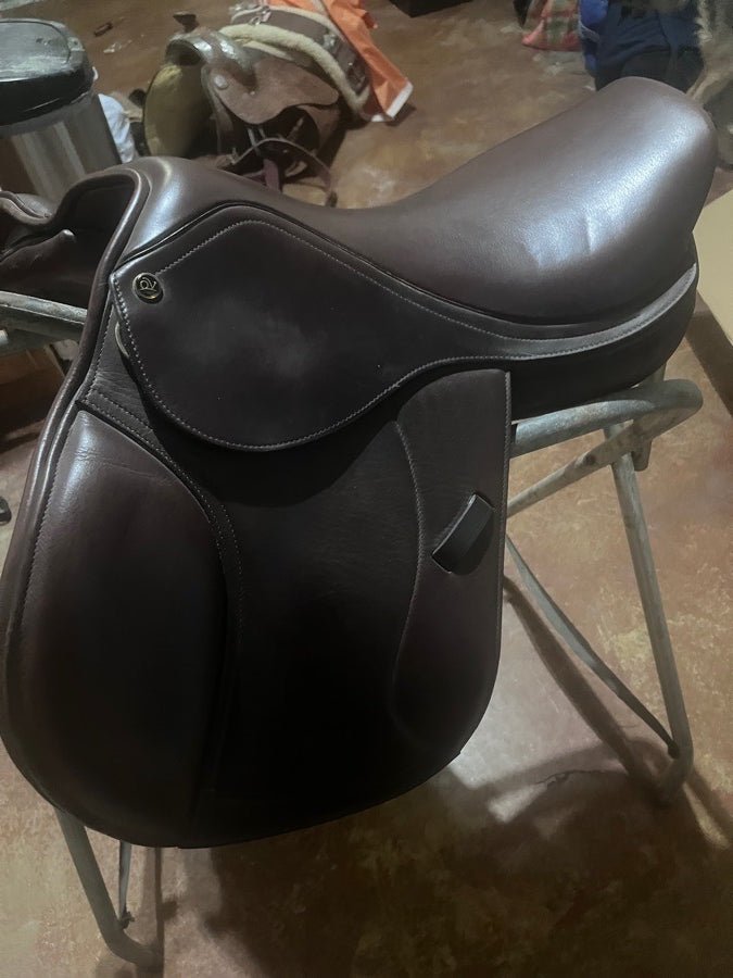 Ovation Sellerie