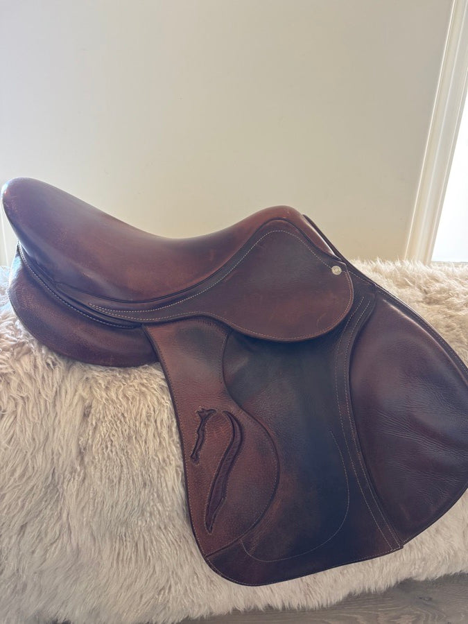 ANTARES Beautiful  16.5 “ Antares Connexion Saddle