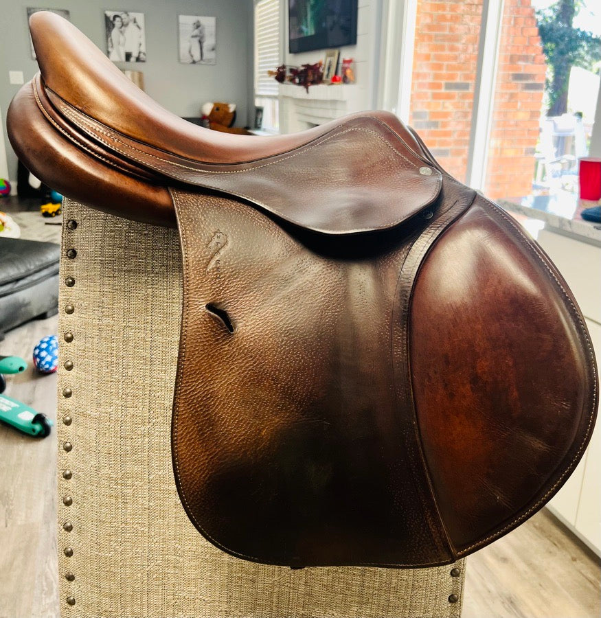 17.5 2017 Antares saddle