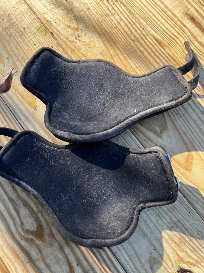 Equifit CWD S/M hind boots