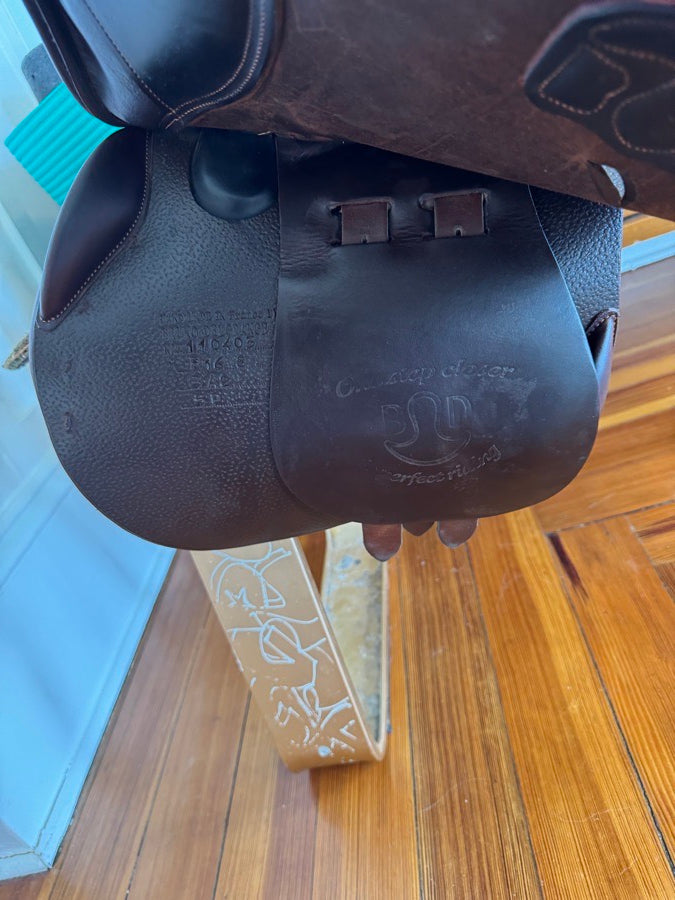 16” Bruno Delgrange Partition Jump Saddle - Like New!
