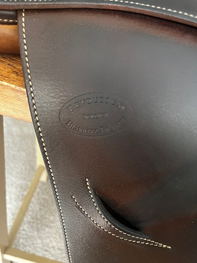 17.5” Devoucoux Oldara