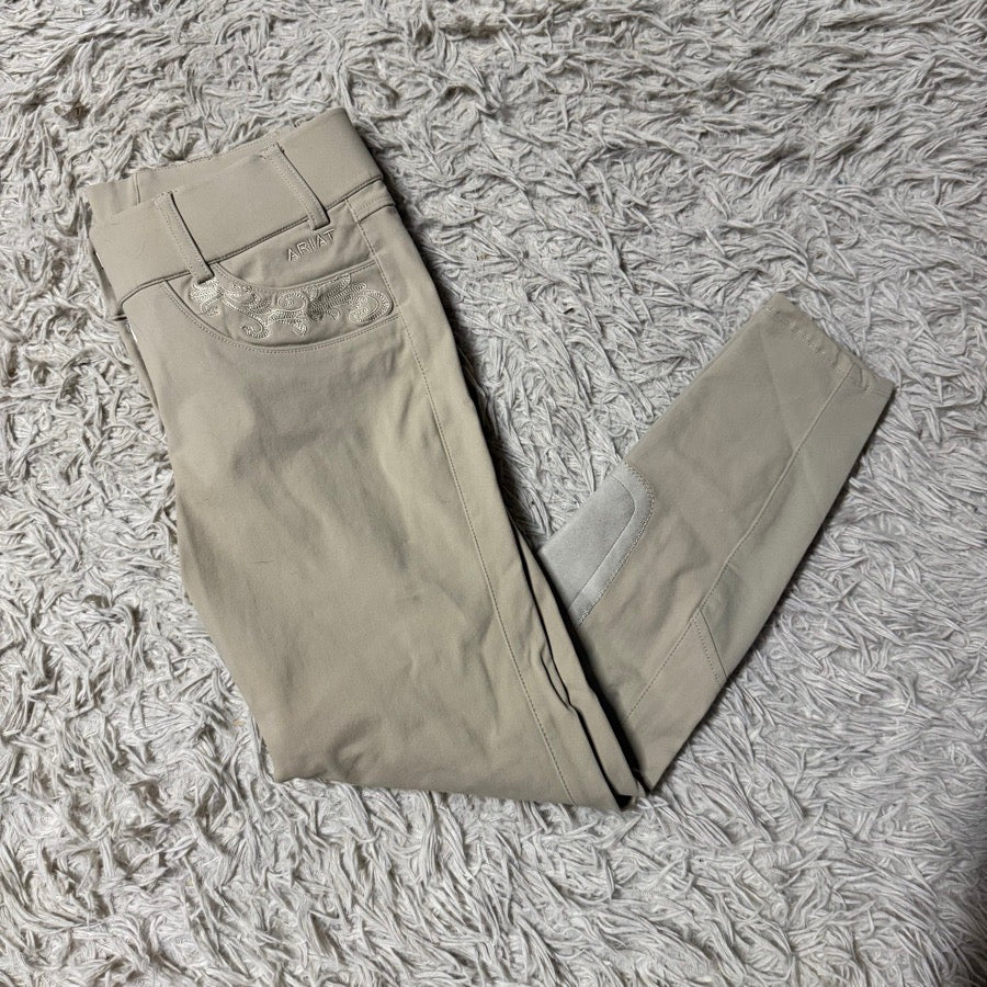 Women’s Size 22 Tan Ariat Knee Patch Horseback Riding Breeches. Good Condition.