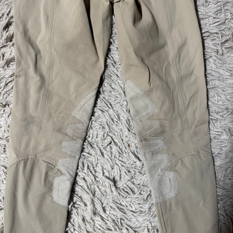 Women’s Size 22 Tan Ariat Knee Patch Horseback Riding Breeches. Good Condition.