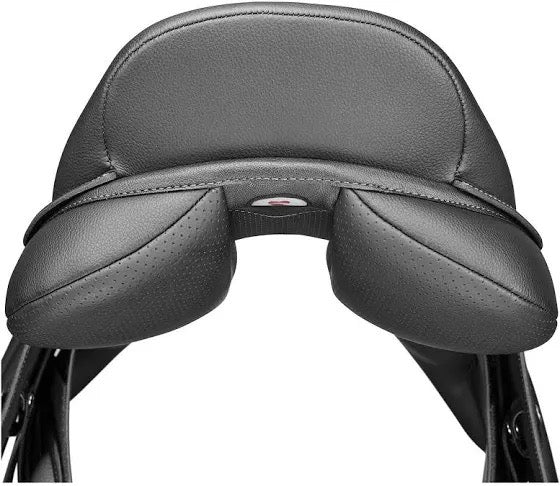 Wintec all purpose English saddle, Black, 18, never used, brand new