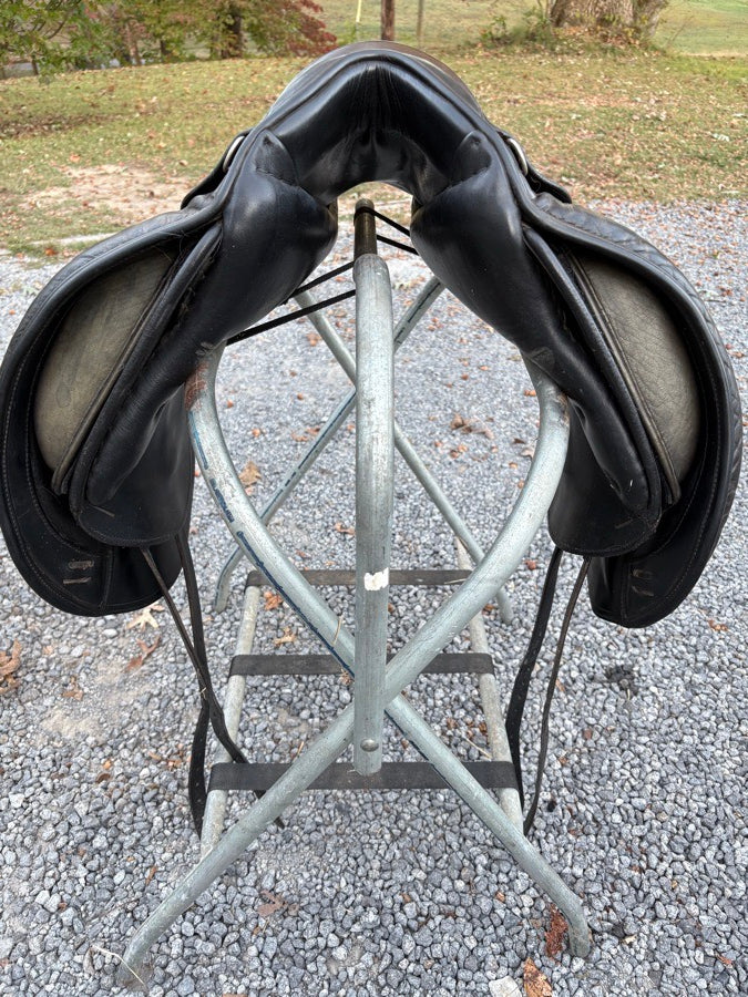 SCHLEESE 17.5” Schleese Wave Dressage Saddle (3)