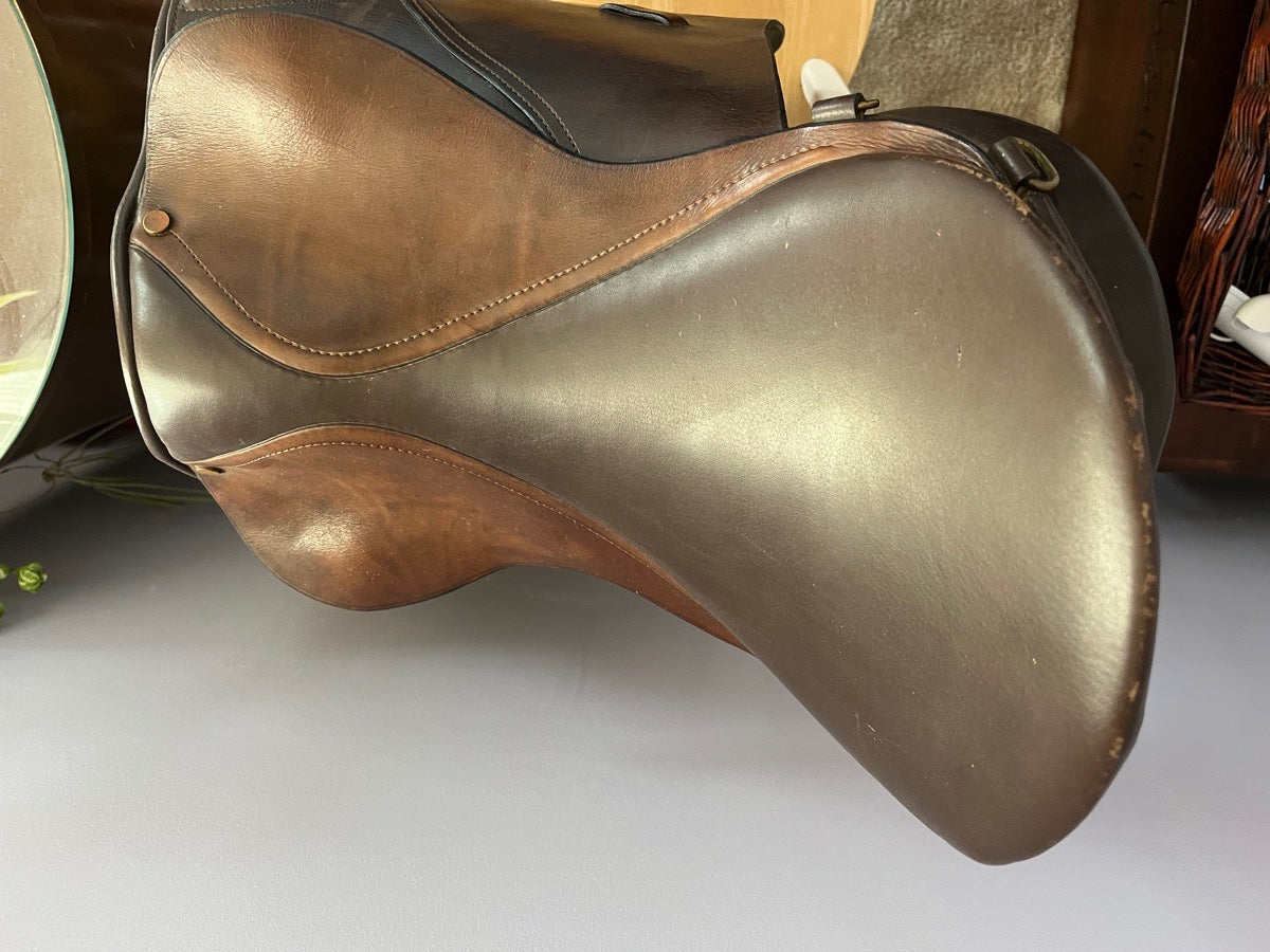 19” Hunter Saddle