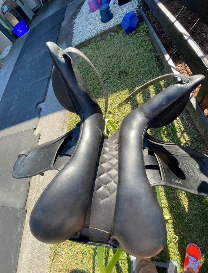Mac Rider Majestic Exclusive Dressage Saddle