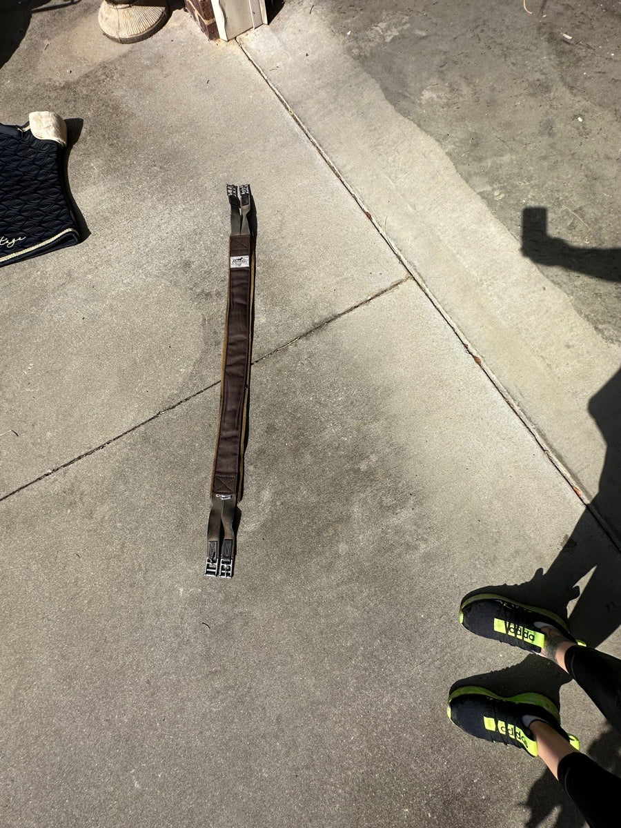 Professionals Choice 54” girth