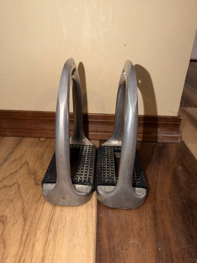 Other Equi wing wide tread stirrups (2)