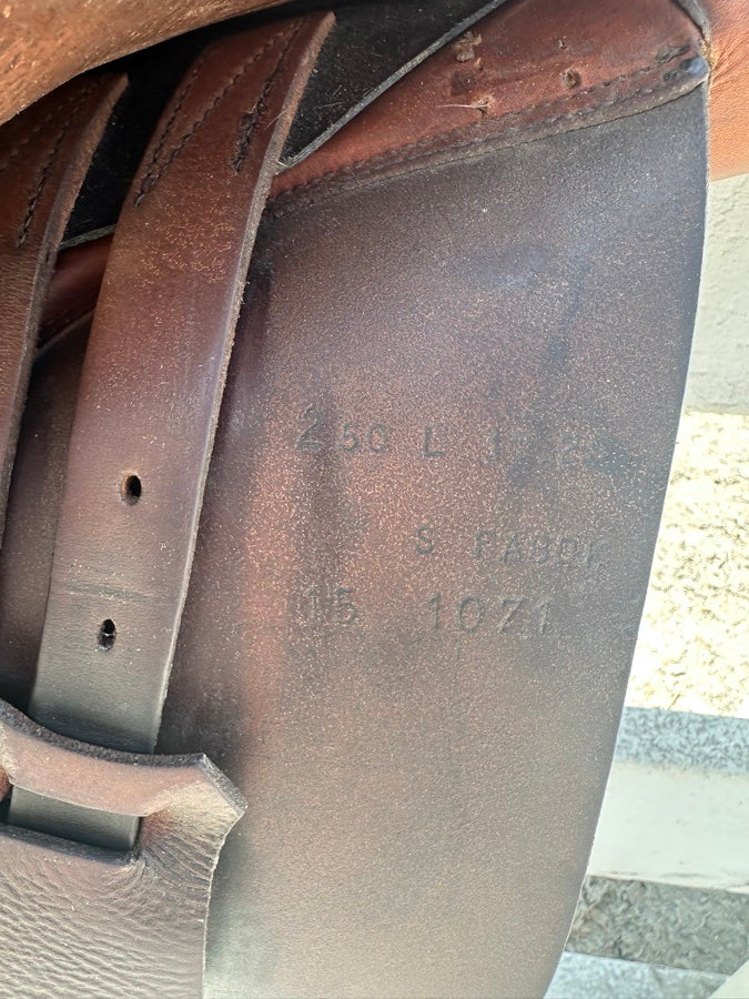 BUTET Butet L Seat 17" 2.5 flaps (4)