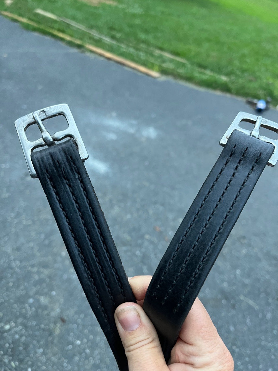 Nunn Finer 48” Black Leathers