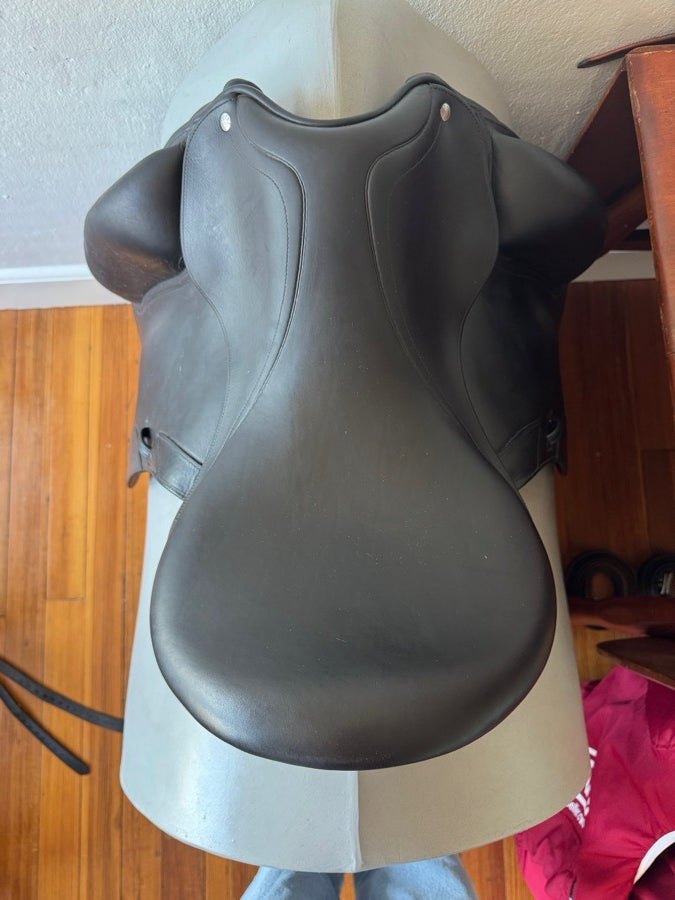 CWD 18” CWD SE05 Dressage Saddle - Full Buffalo - WIDE Tree -MINT! (4)