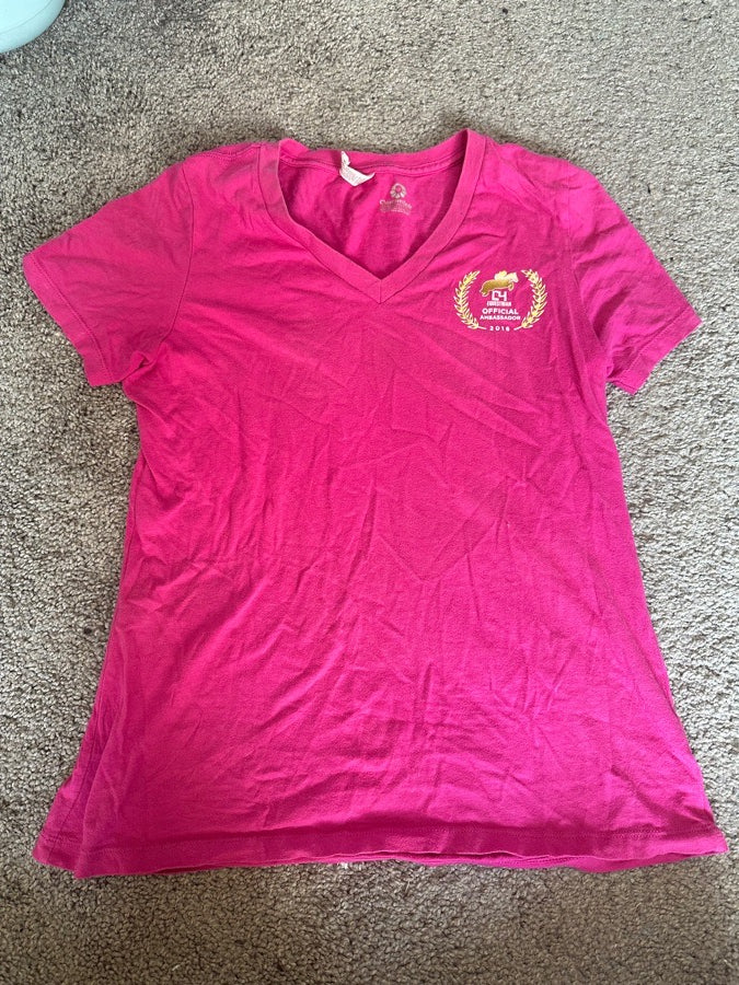 Small c4 equestrian graphic tee