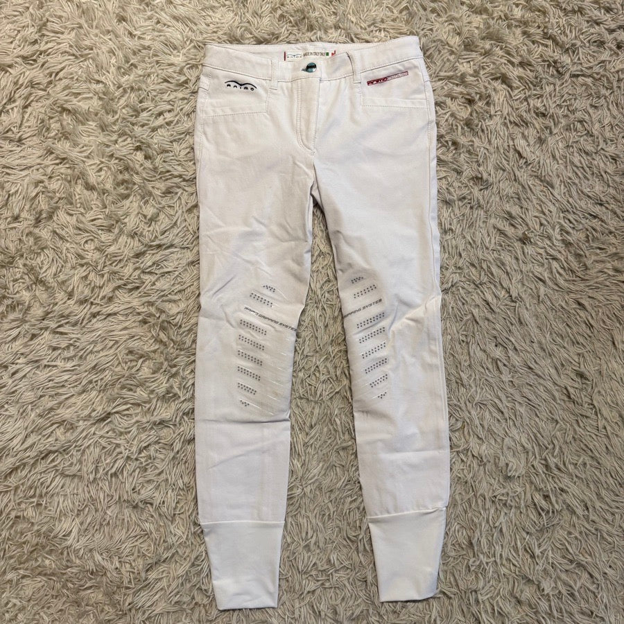 Girl’s Size 12 White Animo Knee Patch Horseback Riding Breeches. Good Condition.