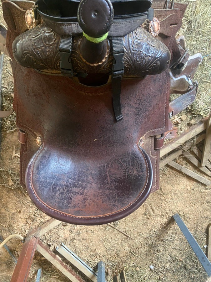14in Barrel saddle