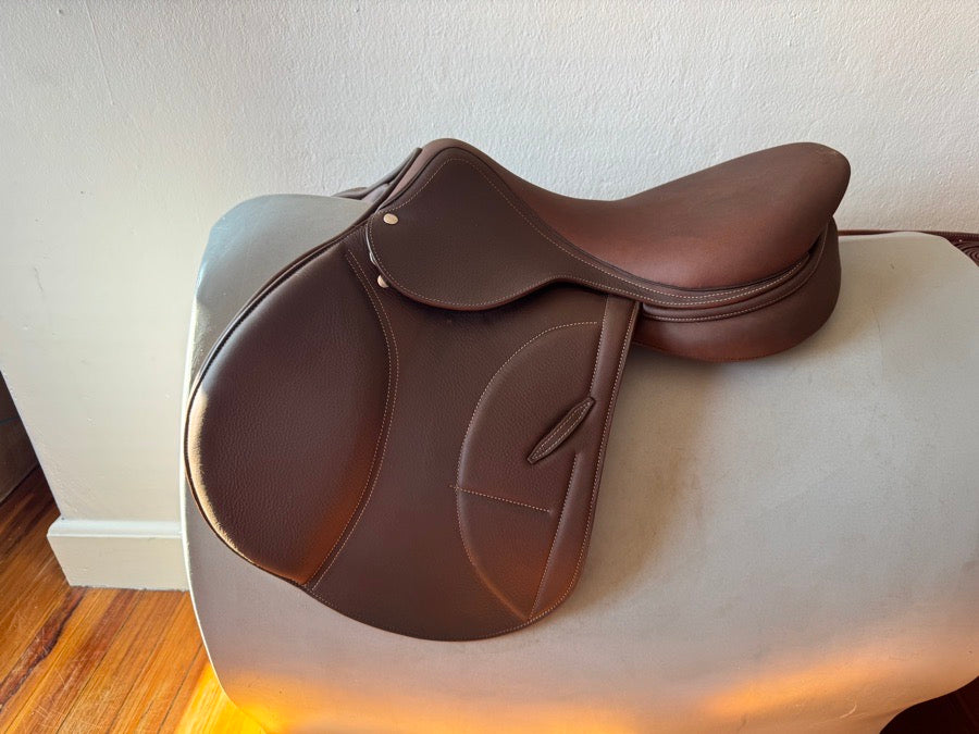 ARION 17” 2023 Arion J2 Saddle - Q2 - Full Buffalo - Shoulder Freedom Panels - NEW (8)