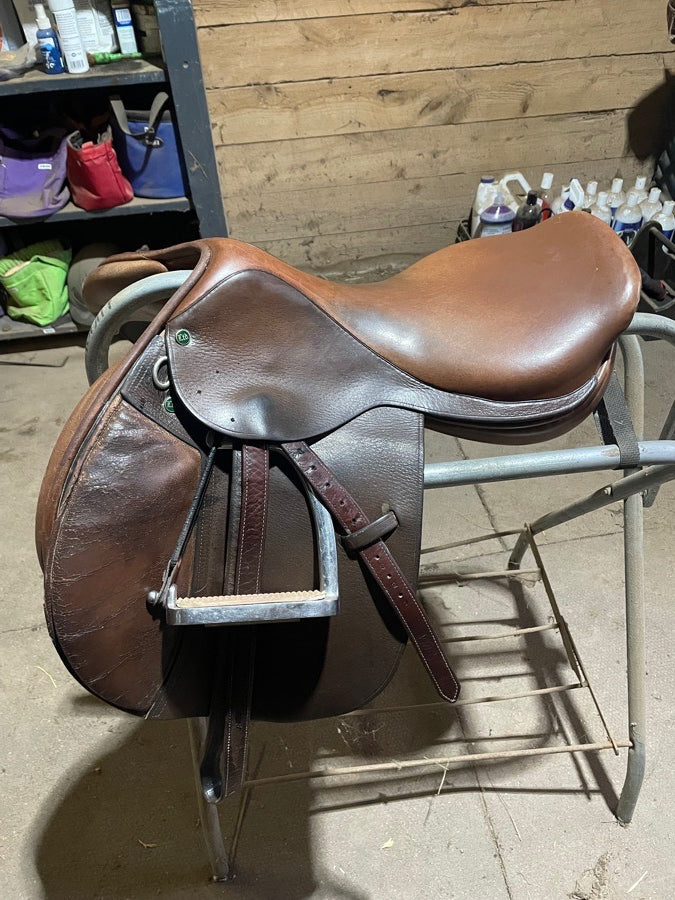 17” Beval Natural Saddle