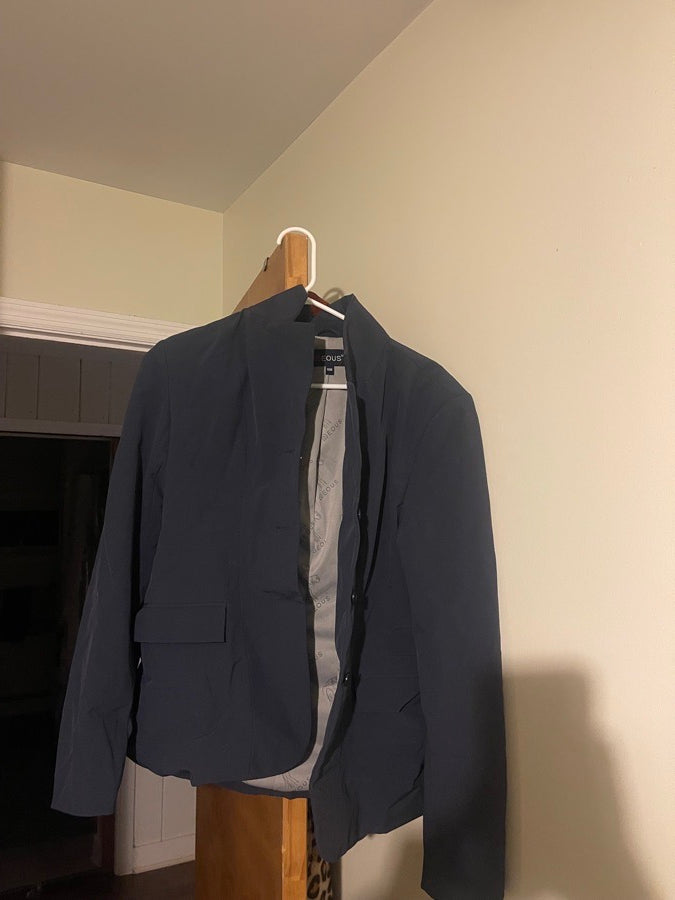 Eous show coat