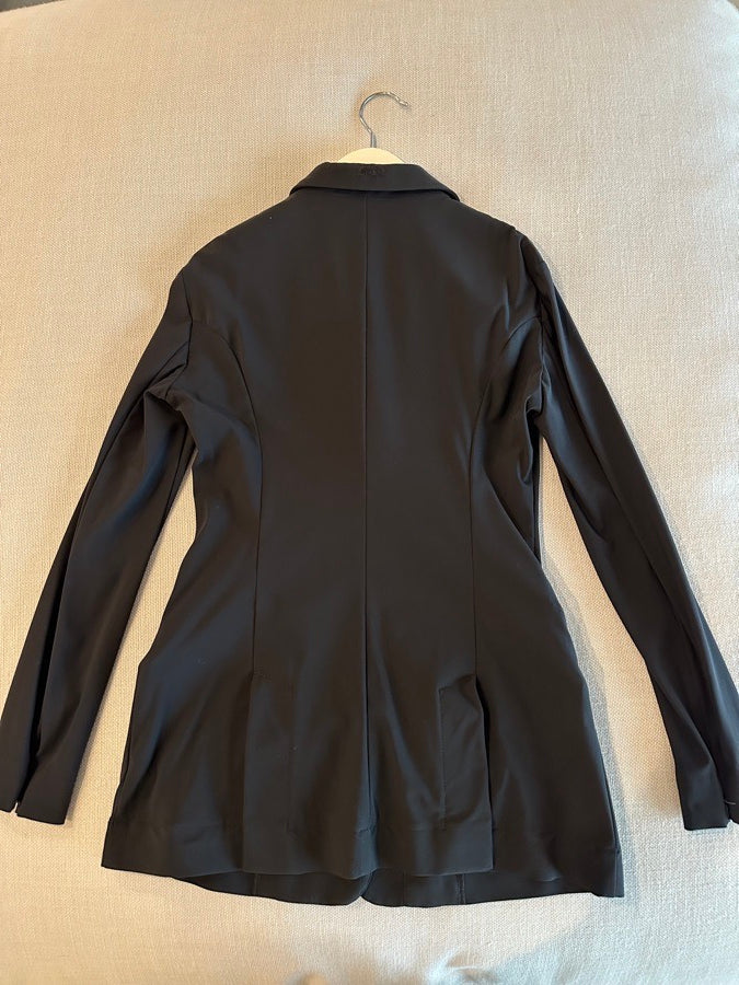 COLBERT BROTHERS RJ Classics Washington Show Coat - size 0R (2)