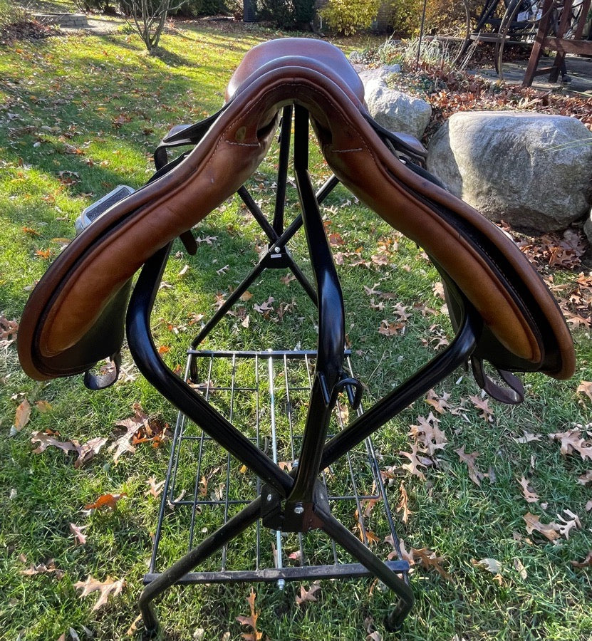 The Legend Made in England 16.5” English Saddle